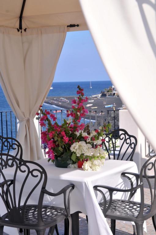 Hotel Villaggio Stromboli - Isola Di Stromboli Kültér fotó