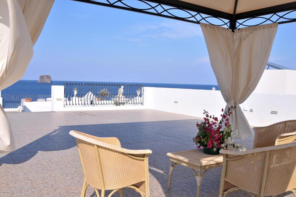 Hotel Villaggio Stromboli - Isola Di Stromboli Kültér fotó